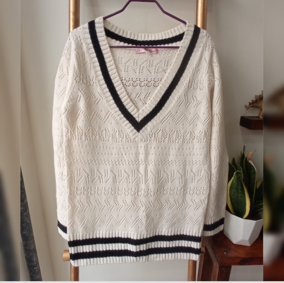 Never Worn Japanese Golf Sweater - Picture 2 of 9